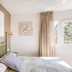 Sun Paradise فيلة